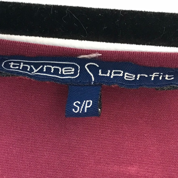 ⭐️Host Pick Twice⭐️Thyme Super-Fit Burgundy Maternity Top - Picture 4 of 8